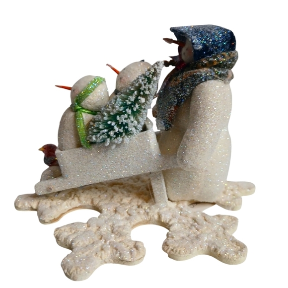 Collectable Creations Mini Snow Scenes- Sparkle Wheelbarrow Ride Christmas Decor - Picture 6 of 13